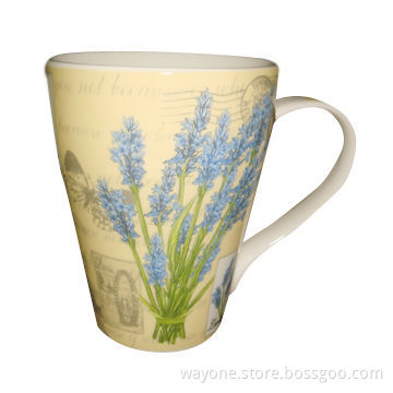 Earthware Mug with Lavender Motif and 12oz Volume, Measuring 8.6 x 11cm